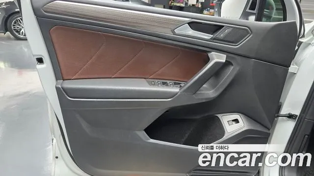 Volkswagen Tiguan — Фото автомобиля 30