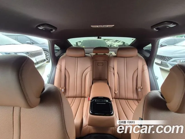 Genesis G80 Бензин 2.5 турбо AWD — Фото автомобиля 9