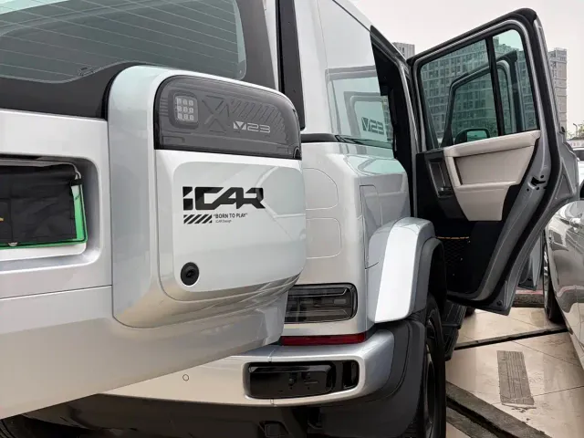 iCAR V23 — Фото автомобиля 24