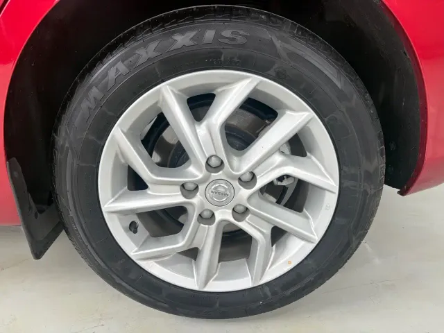 Nissan Tiida — Фото автомобиля 12