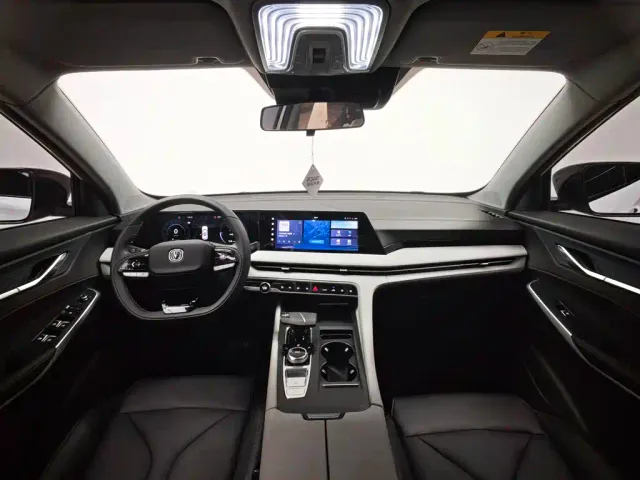 Changan CS75 Plus — Фото автомобиля 18