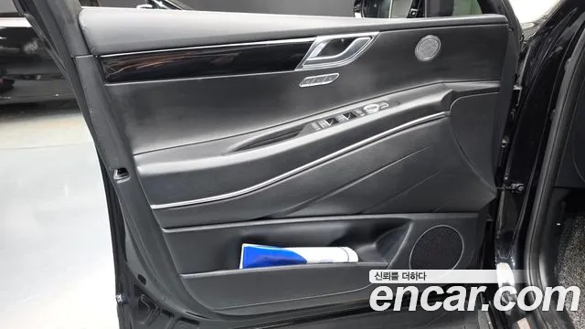 Genesis GV80 — Фото автомобиля 13