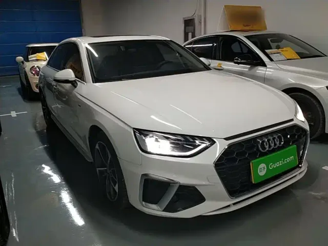 Audi A4L — Фото автомобиля 3