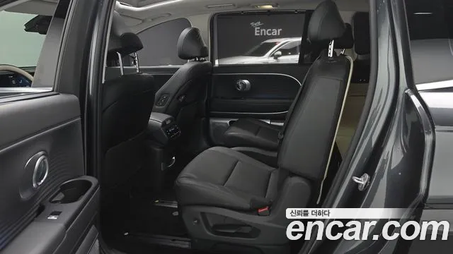 Hyundai Ioniq 9 — Фото автомобиля 11