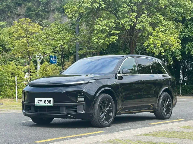 Фотография автомобиля — Li Auto L8