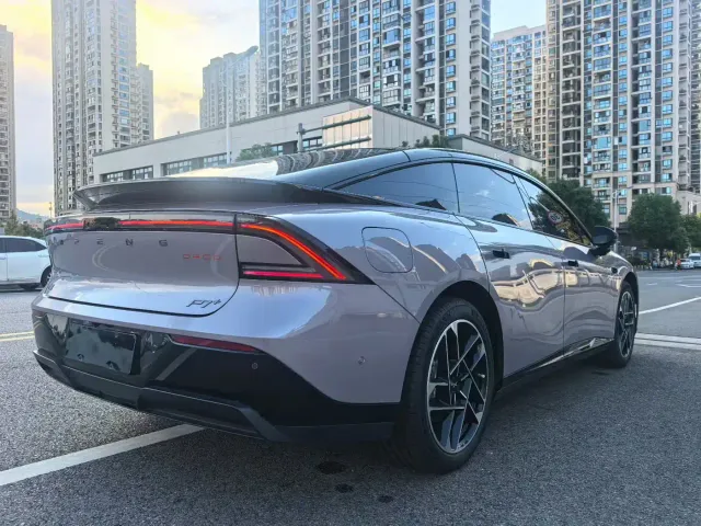 Xpeng P7+ — Фото автомобиля 6