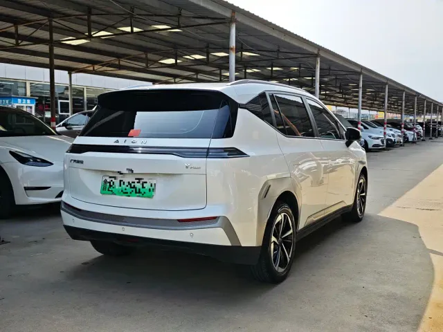 GAC Aion Y — Фото автомобиля 8
