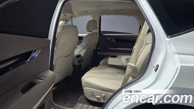 Genesis GV80 — Фото автомобиля 11