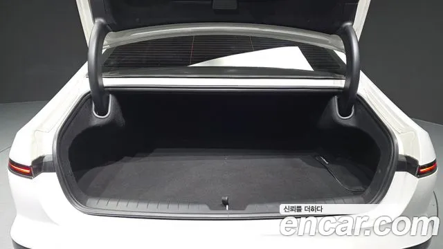 Hyundai Grandeur GN7 — Фото автомобиля 25