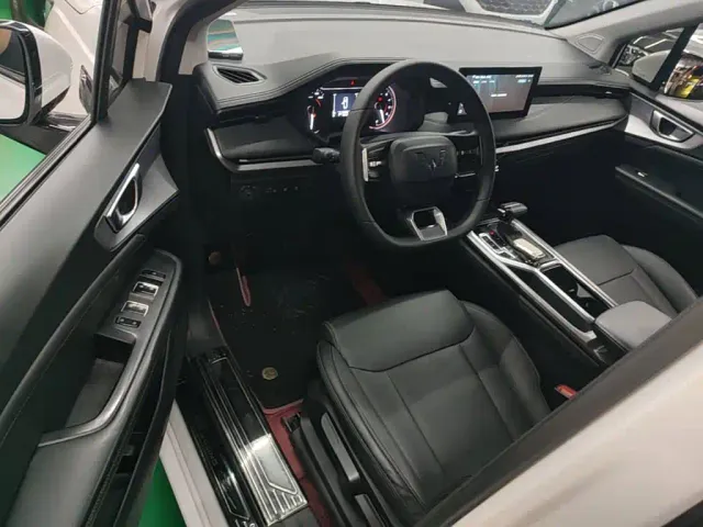Wuling Jiachen — Фото автомобиля 15