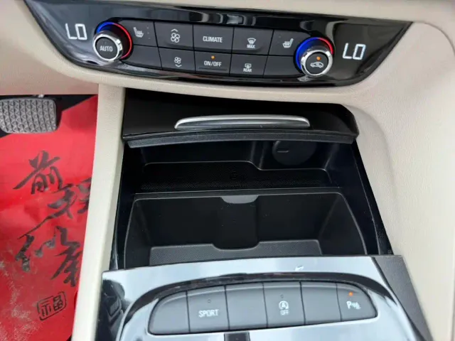 Buick Regal — Фото автомобиля 24