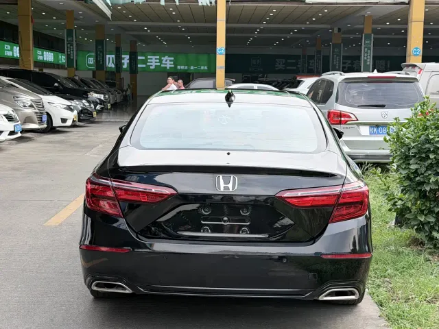 Honda Inspire — Фото автомобиля 11