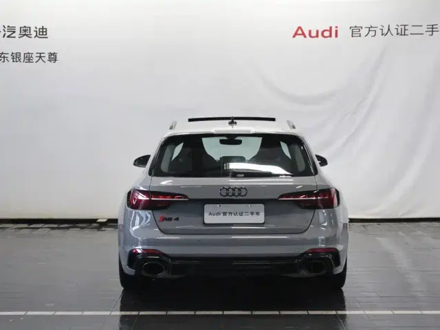 Audi RS 4 — Фото автомобиля 6