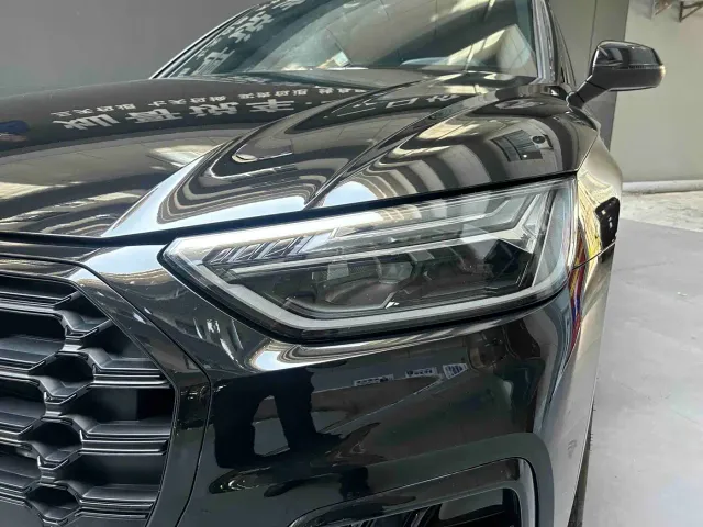 Audi Q5L — Фото автомобиля 2