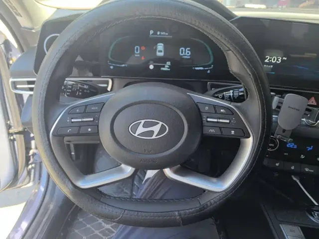 Hyundai Elantra — Фото автомобиля 10