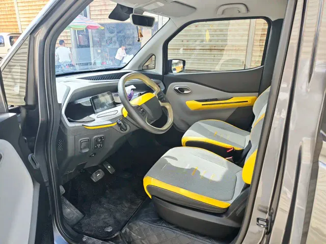 Wuling NanoEV — Фото автомобиля 7