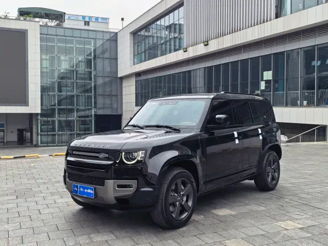 Фотография автомобиля — Land Rover Defender