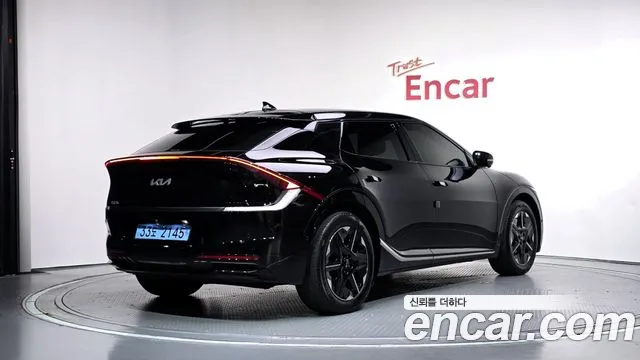 Kia EV6 New — Фото автомобиля 2