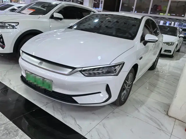 Фотография автомобиля — BYD Qin PLUS