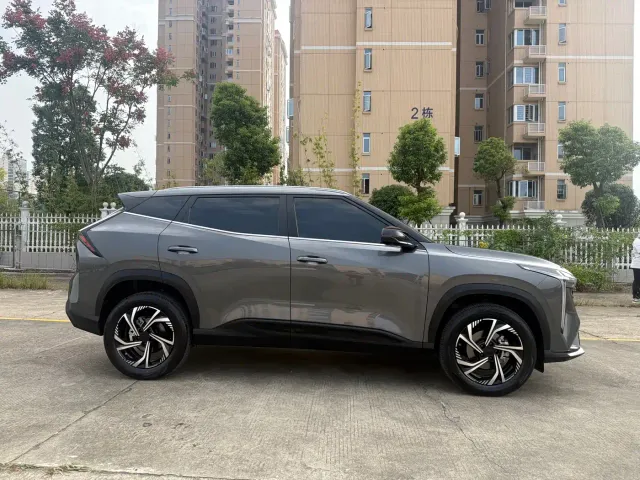 Geely Boyue — Фото автомобиля 5