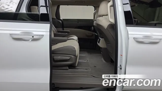 Kia Carnival 4th Gen — Фото автомобиля 17