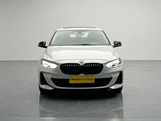 BMW 1 Series — Фото автомобиля 2