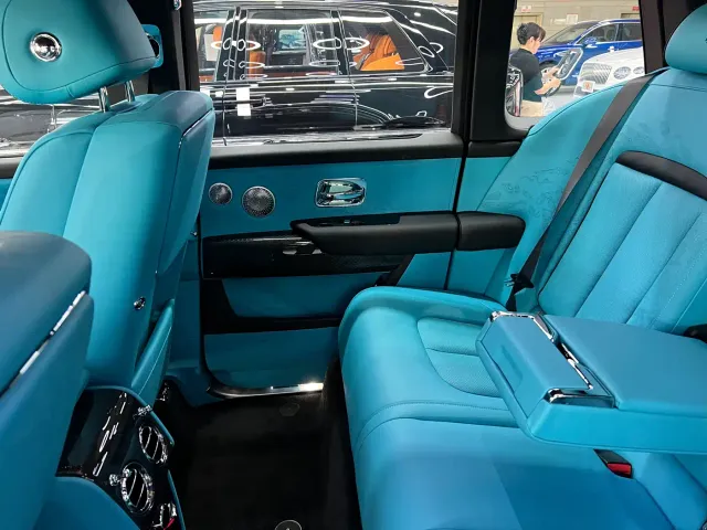 Rolls-Royce Cullinan — Фото автомобиля 28