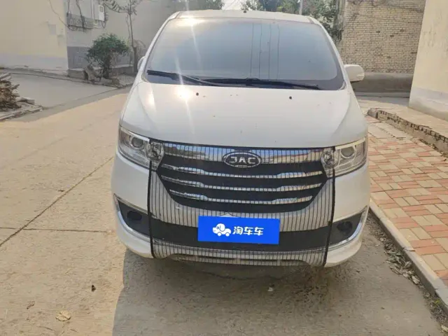JAC Refine M3 — Фото автомобиля 2