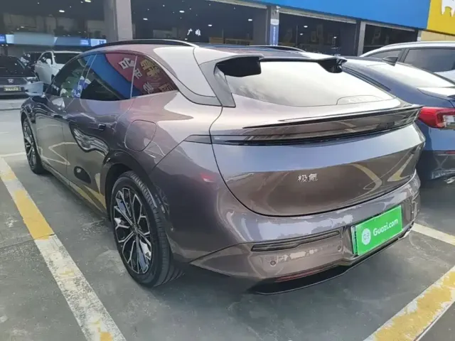 Zeekr 007 GT — Фото автомобиля 4