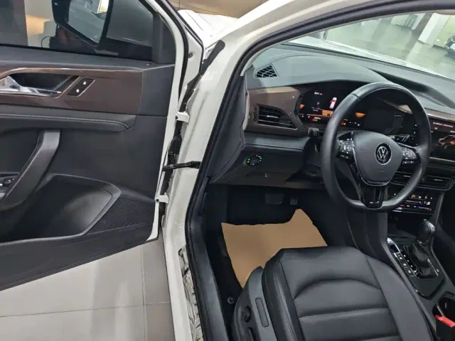 Volkswagen Tharu — Фото автомобиля 15