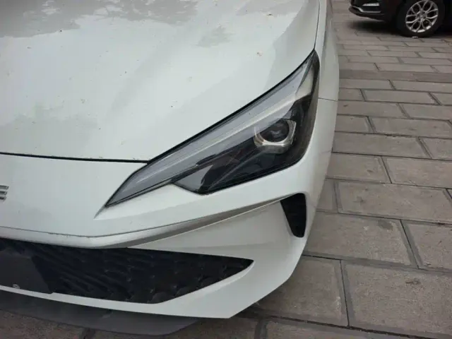 Roewe i5 — Фото автомобиля 23