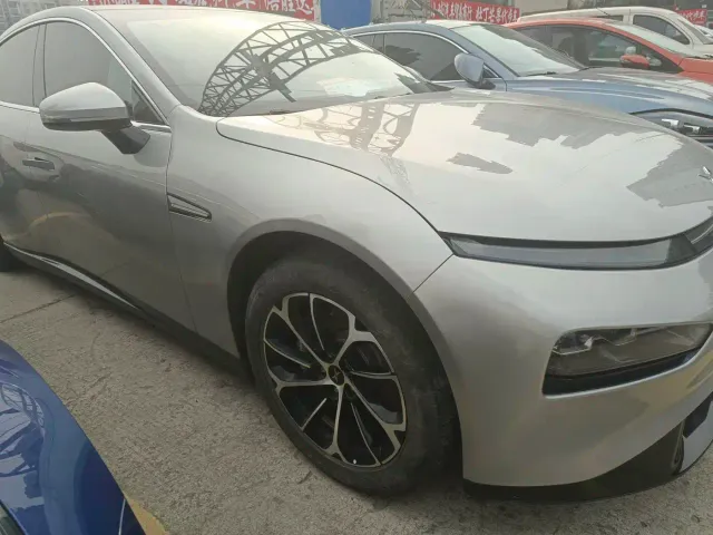 Xpeng P7 — Фото автомобиля 3