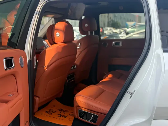 Li Auto L7 — Фото автомобиля 6
