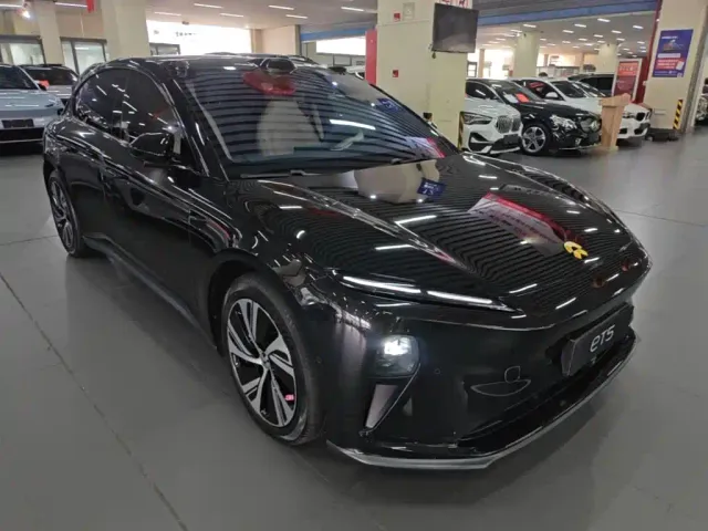 Nio ET5 — Фото автомобиля 3