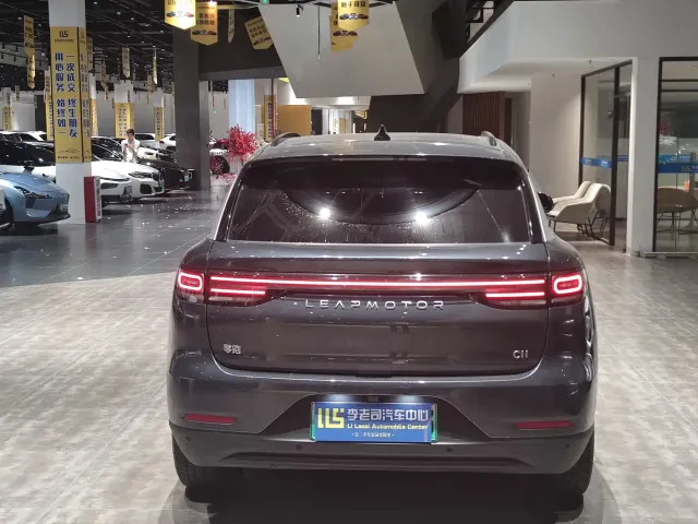 Leapmotor C11 — Фото автомобиля 7