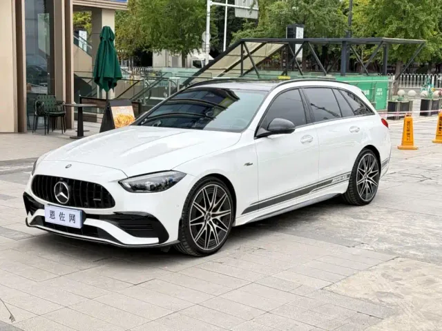 Фотография автомобиля — Mercedes-Benz C-Class AMG