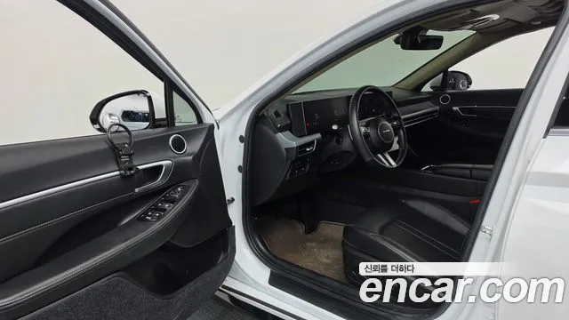 Hyundai Sonata — Фото автомобиля 15