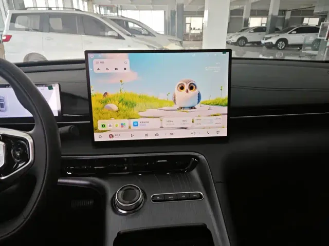 Geely Galaxy E5 — Фото автомобиля 12