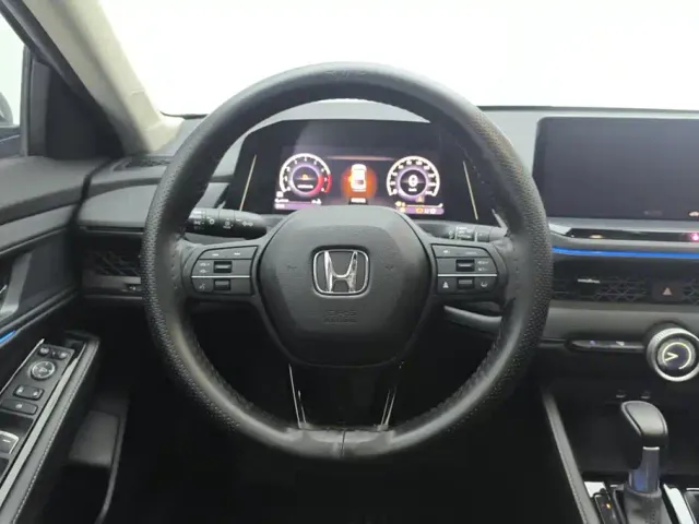Honda Accord — Фото автомобиля 15