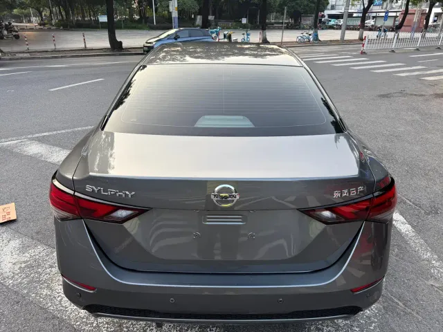 Nissan Sylphy — Фото автомобиля 4