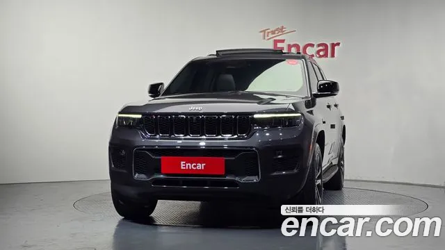 Jeep Cherokee Grand Cherokee(WL) L 3.6 Overland — Фото автомобиля 3