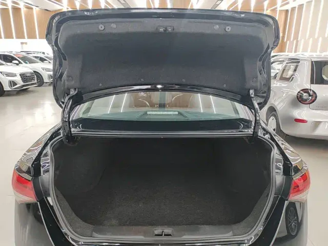 Nissan Sylphy — Фото автомобиля 18