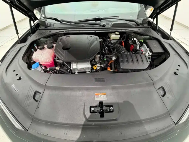 Geely Galaxy Xingyao 8 — Фото автомобиля 12