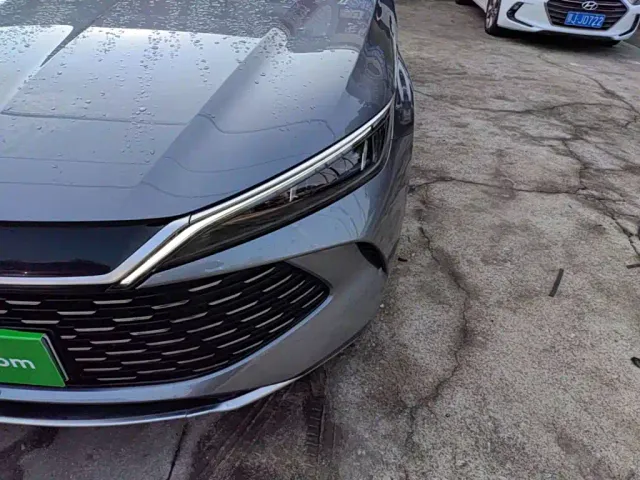 BYD Qin L — Фото автомобиля 23