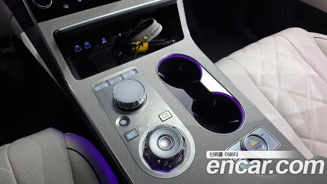 Genesis GV80 — Фото автомобиля 12