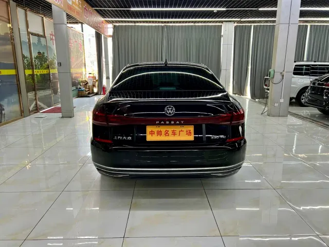 Volkswagen Passat — Фото автомобиля 5