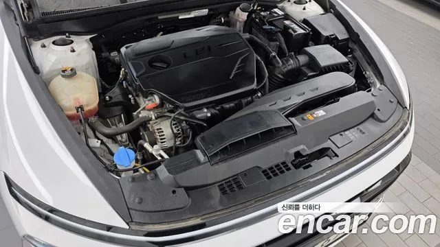 Hyundai Sonata — Фото автомобиля 9