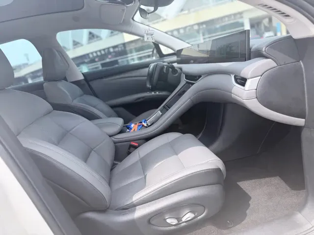 IM Motors LS6 — Фото автомобиля 12
