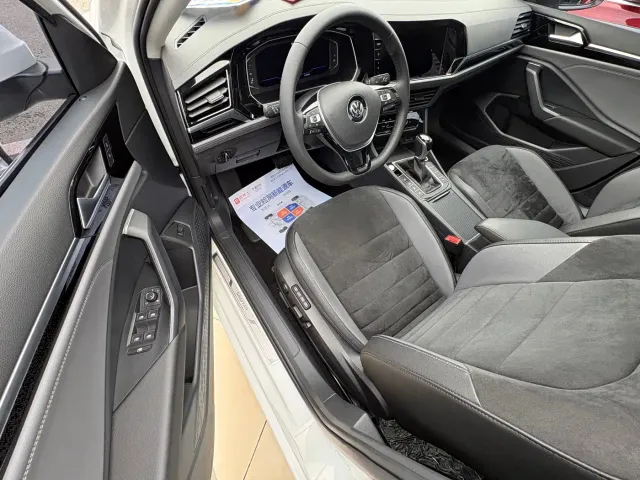 Volkswagen Sagitar — Фото автомобиля 4