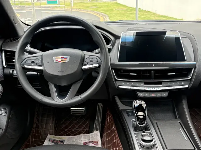 Cadillac CT5 — Фото автомобиля 7